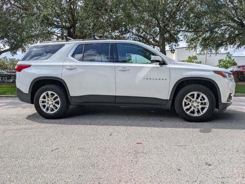 Used 2019 Chevrolet Traverse LT FWD image 8