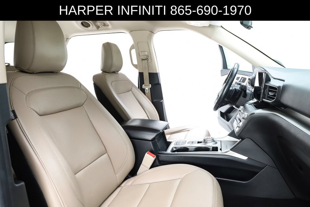 Used 2020 Ford Explorer XLT w/ Equipment Group 202A RWD image 36