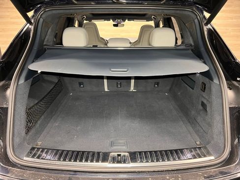 Used 2022 Porsche Cayenne Turbo image 22
