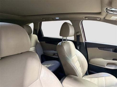 Used 2020 Kia Sorento EX image 29