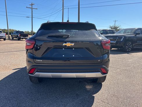 New 2026 Chevrolet Trax LT image 4