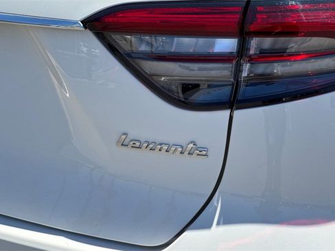 Used 2022 Maserati Levante Modena image 35