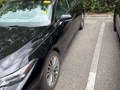 Certified 2022 Toyota Avalon Limited w/ Advanced Safety Package FWD image 12