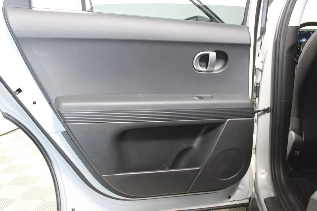 Used 2024 Hyundai Ioniq 5 SE RWD image 7