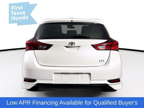 Used 2017 Toyota Corolla iM image 7