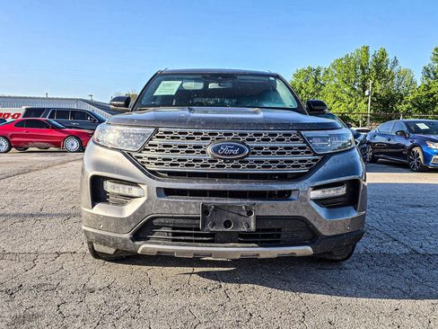 Used 2022 Ford Explorer Limited w/ Equipment Group 301A image 2
