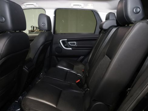 Used 2017 Land Rover Discovery Sport SE AWD/4WD image 19