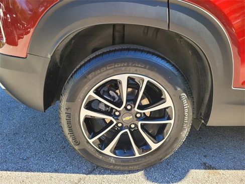 Used 2025 Chevrolet TrailBlazer LT image 23