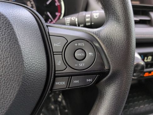 Used 2024 Toyota RAV4 XLE FWD image 24