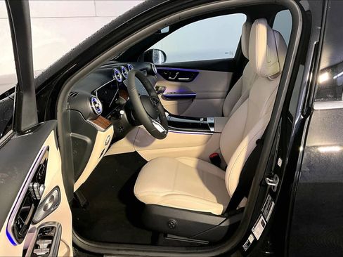 New 2026 Mercedes-Benz GLC 300 4MATIC image 13
