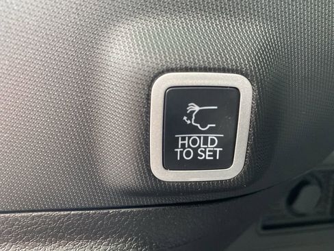 New 2026 Jeep Grand Cherokee Altitude AWD/4WD image 17