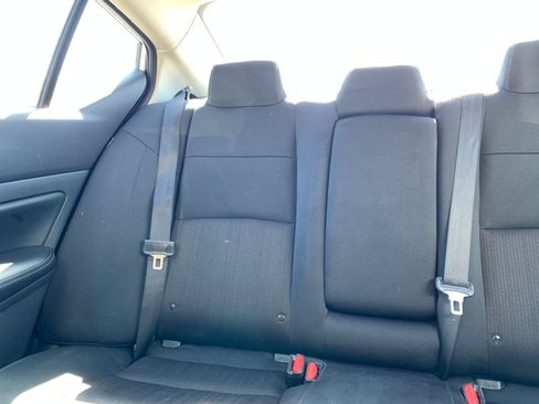 Used 2025 Nissan Altima 2.5 SV FWD image 40