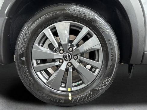 New 2026 Nissan Pathfinder SV AWD/4WD image 13