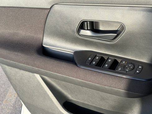 Used 2026 Nissan Kicks S image 25