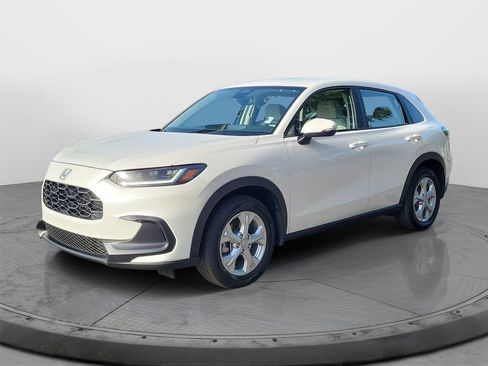 Certified 2025 Honda HR-V LX image 3