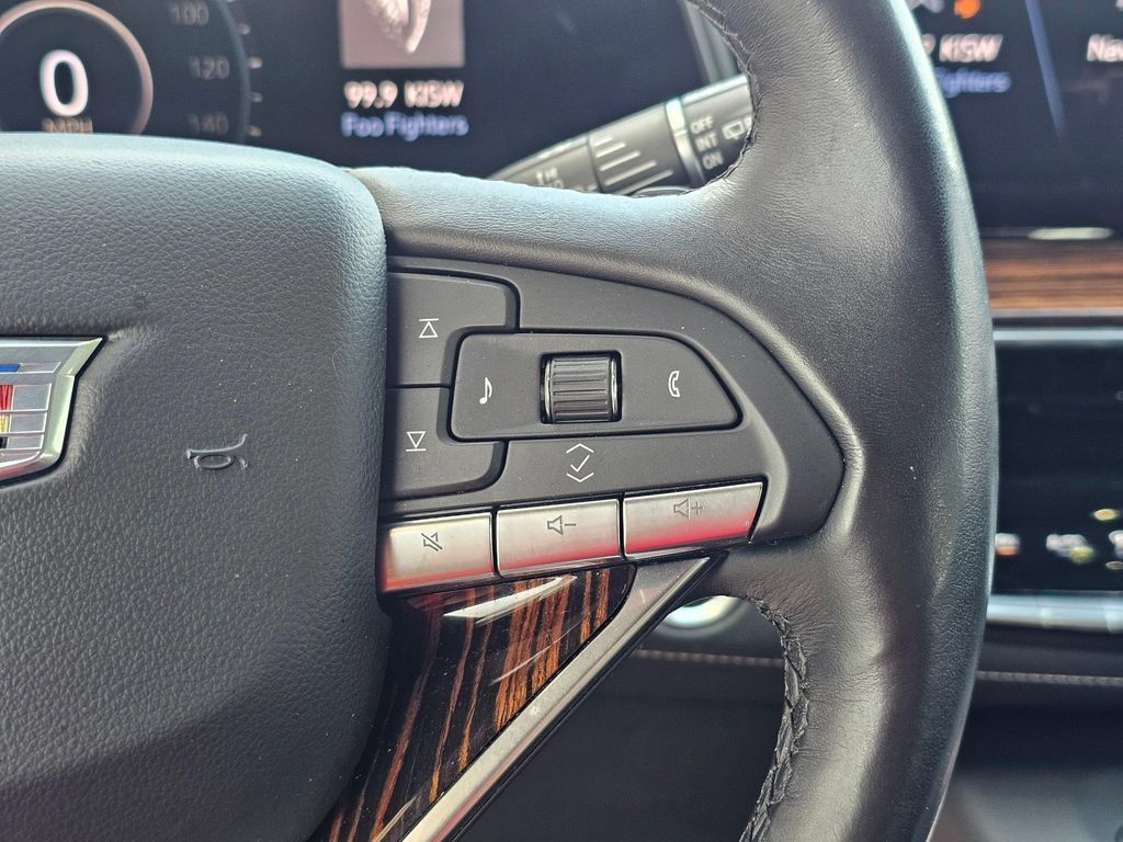 Used 2021 Cadillac Escalade Premium Luxury w/ Driver Assist Tech Package AWD/4WD image 29