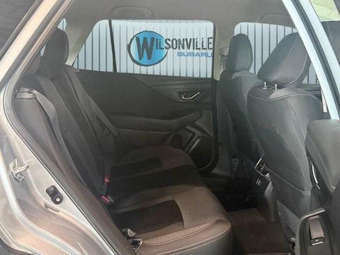 Used 2025 Subaru Outback Premium AWD/4WD image 7