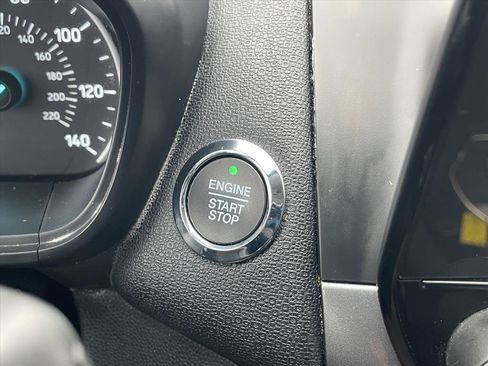 Used 2018 Ford EcoSport SE w/ SE Convenience Package image 30