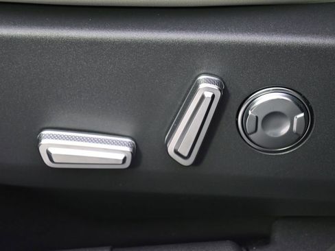 New 2026 Lincoln Nautilus Reserve image 14