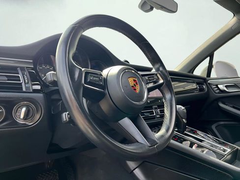 Used 2022 Porsche Macan AWD/4WD image 64