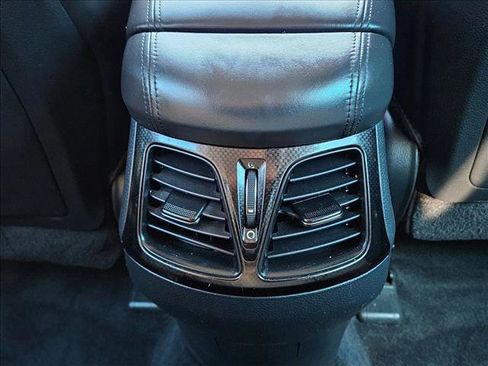 Used 2013 Hyundai Azera image 16