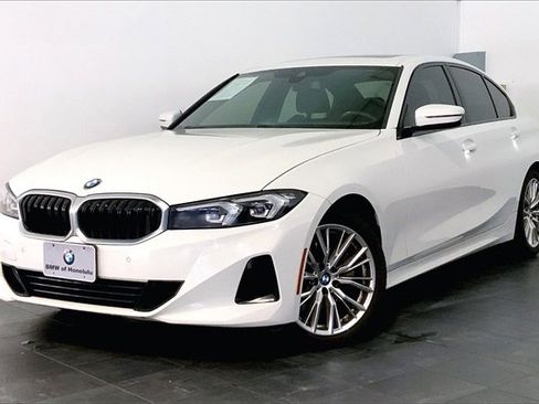 Certified 2023 BMW 330i Sedan w/ Convenience Package image 1