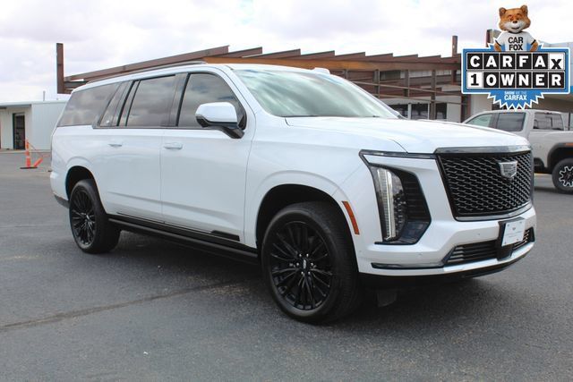 Used 2025 Cadillac Escalade ESV Sport Platinum w/ LPO, Floor Liner Package AWD/4WD image 1