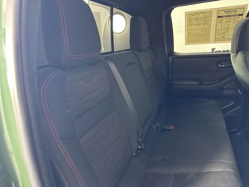 Used 2022 Nissan Frontier PRO-4X w/ Technology Package image 29