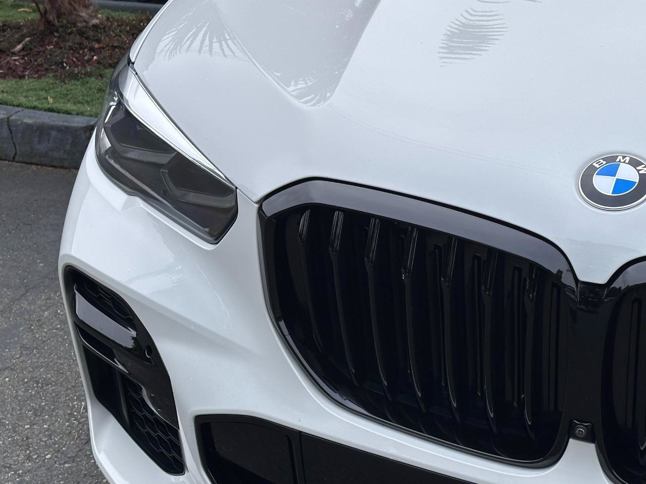 Used 2022 BMW X5 xDrive40i w/ M Sport Package AWD/4WD image 42
