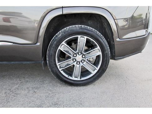 Used 2019 GMC Acadia Denali w/ Technology Package FWD image 34