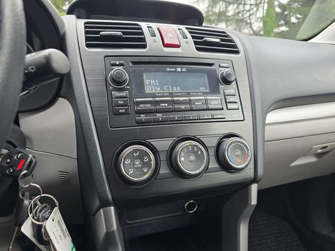 Used 2015 Subaru Forester 2.5i Premium w/ All-Weather Package image 19