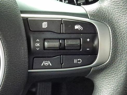 Used 2024 Kia Sportage LX AWD/4WD image 13