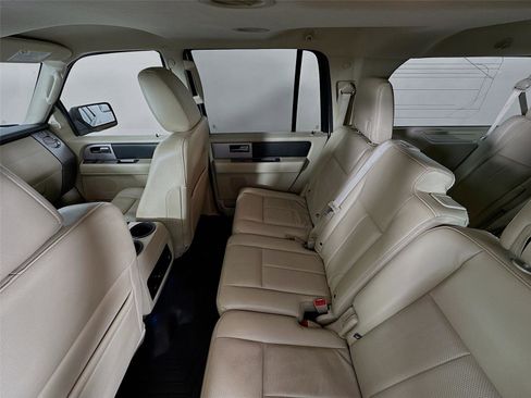 Used 2017 Ford Expedition EL XLT w/ Equipment Group 202A image 11