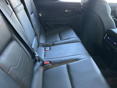 Used 2025 Lexus GX 550 w/ Accessory Package (2T) AWD/4WD image 33