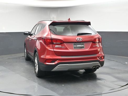 Used 2018 Hyundai Santa Fe Sport 2.0T image 4