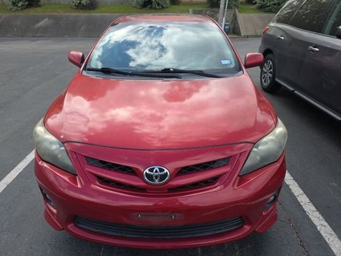Used 2013 Toyota Corolla S w/ Premium Pkg image 2