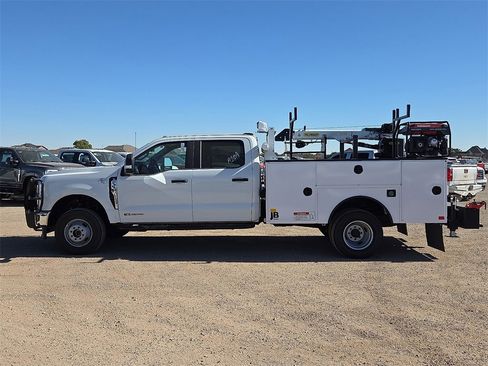 New 2025 Ford F350 XL w/ XL Chrome Package image 2