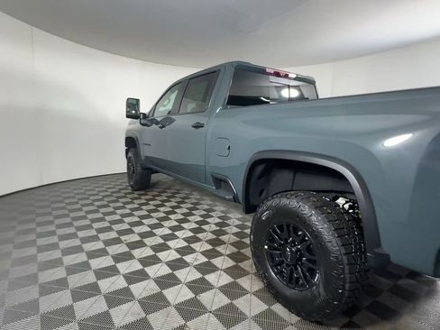 New 2026 Chevrolet Silverado 2500 ZR2 w/ LPO, Dark Essentials Package image 8