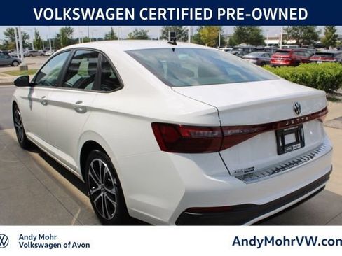 Used 2026 Volkswagen Jetta Sport FWD image 4