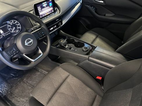Used 2024 Nissan Rogue SV AWD/4WD image 10
