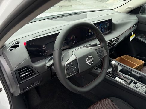 New 2026 Nissan Sentra SR image 15