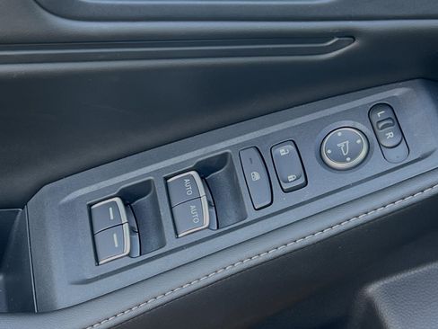 Used 2025 Honda Accord Sport image 12