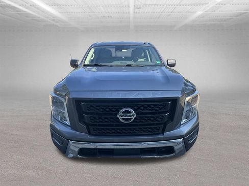 Used 2021 Nissan Titan SV w/ Accessory Utility Package RWD image 2
