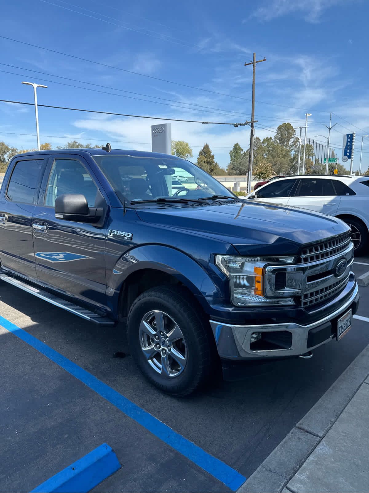 Used 2019 Ford F150 XLT w/ Equipment Group 302A Luxury AWD/4WD image 2
