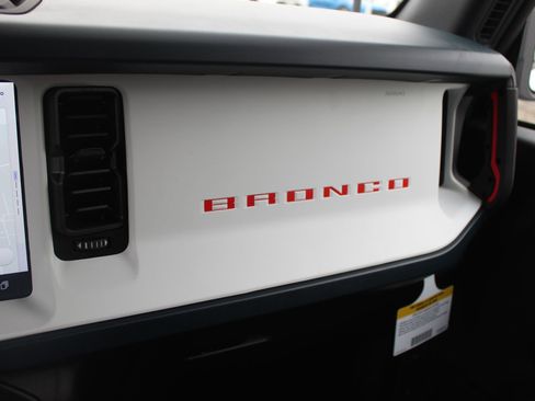New 2026 Ford Bronco Heritage Edition AWD/4WD image 40