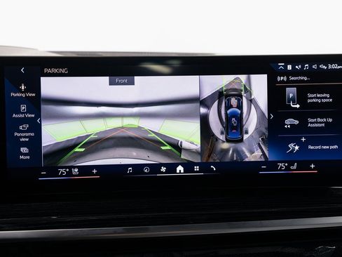 Used 2024 BMW X6 xDrive40i w/ Executive Package image 18