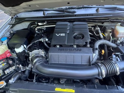 Used 2020 Nissan Frontier SV RWD image 24