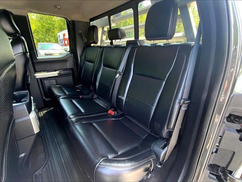 Used 2019 Ford F550 4x4 SuperCab Super Duty w/ Lariat Value Package image 20