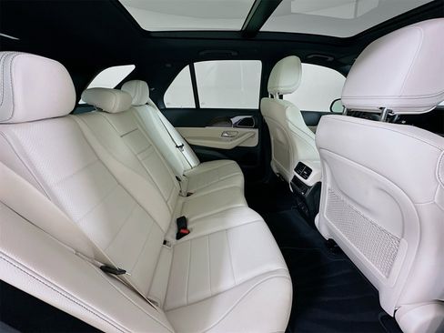Certified 2025 Mercedes-Benz GLE 450 4MATIC image 29