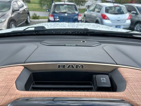 Used 2020 RAM 1500 Longhorn AWD/4WD image 17